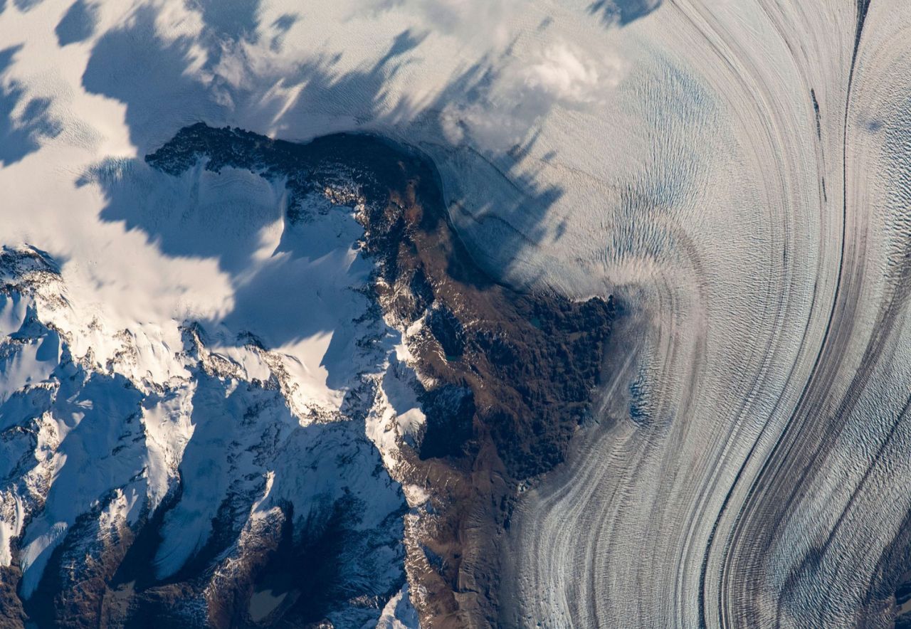 חלק מקרחון בשדה הקרח הדרומי של פטגוני (צילום: נאס"א)